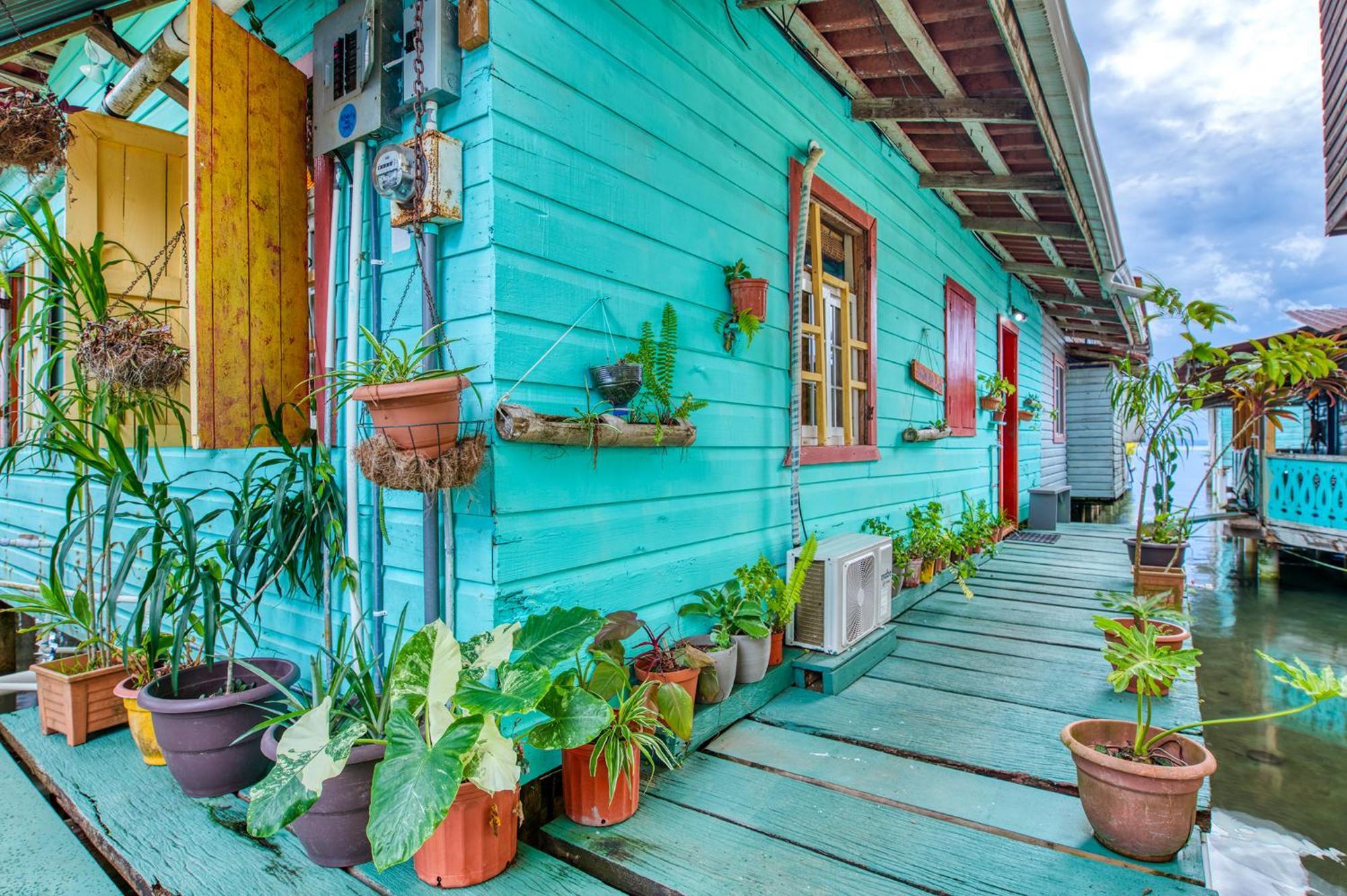 Saigon Bay Bed & Breakfast Bocas Town Exterior foto