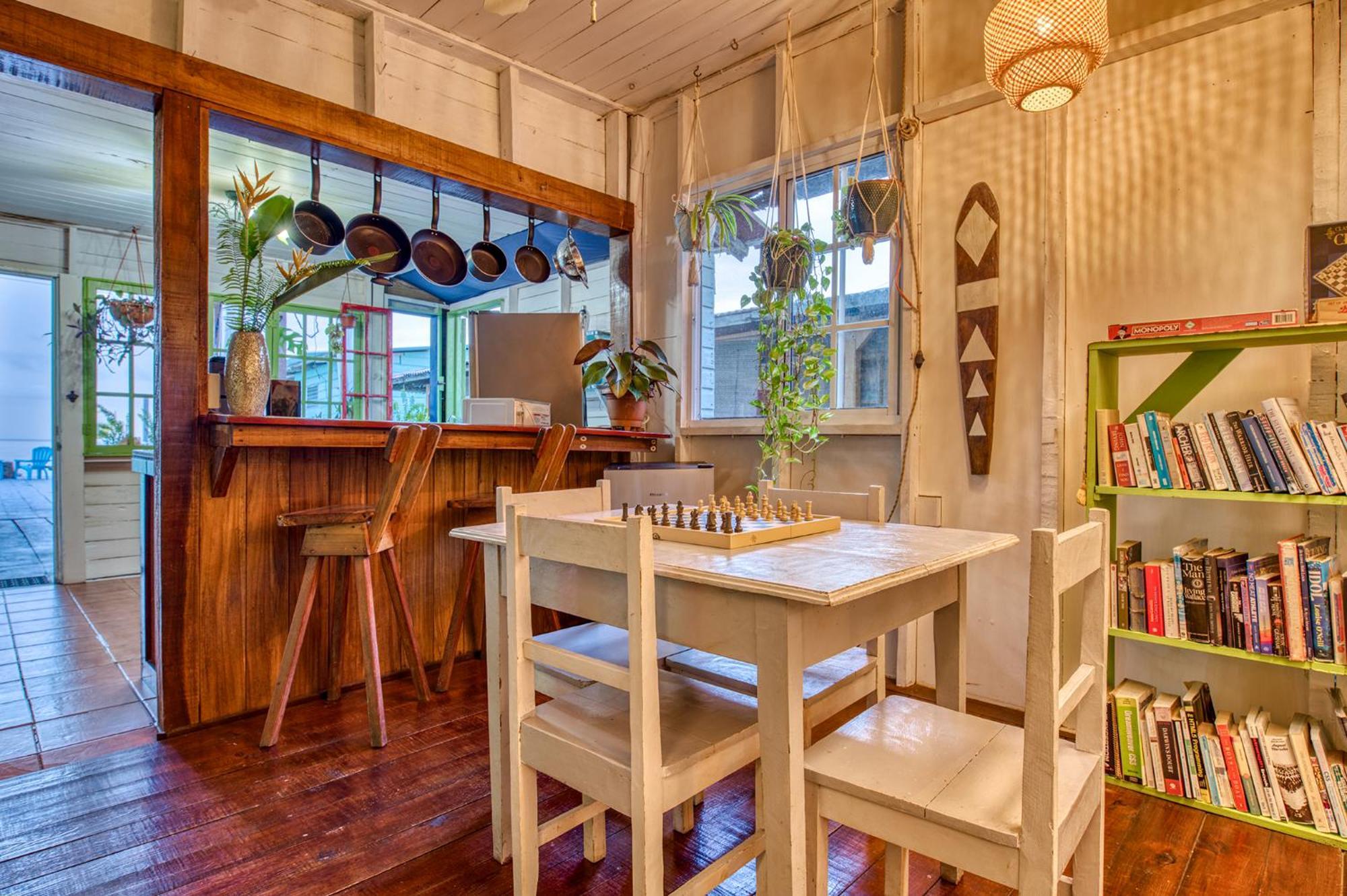 Saigon Bay Bed & Breakfast Bocas Town Exterior foto
