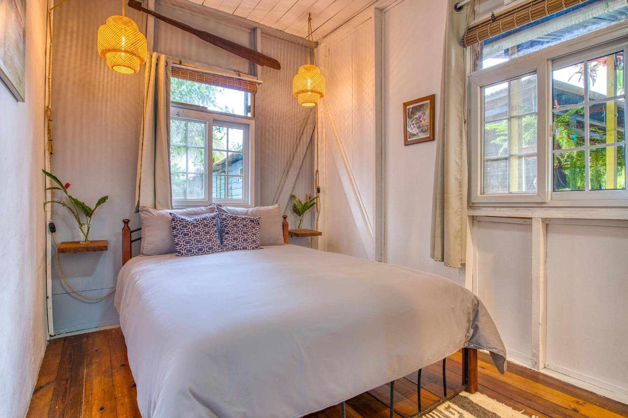 Saigon Bay Bed & Breakfast Bocas Town Exterior foto